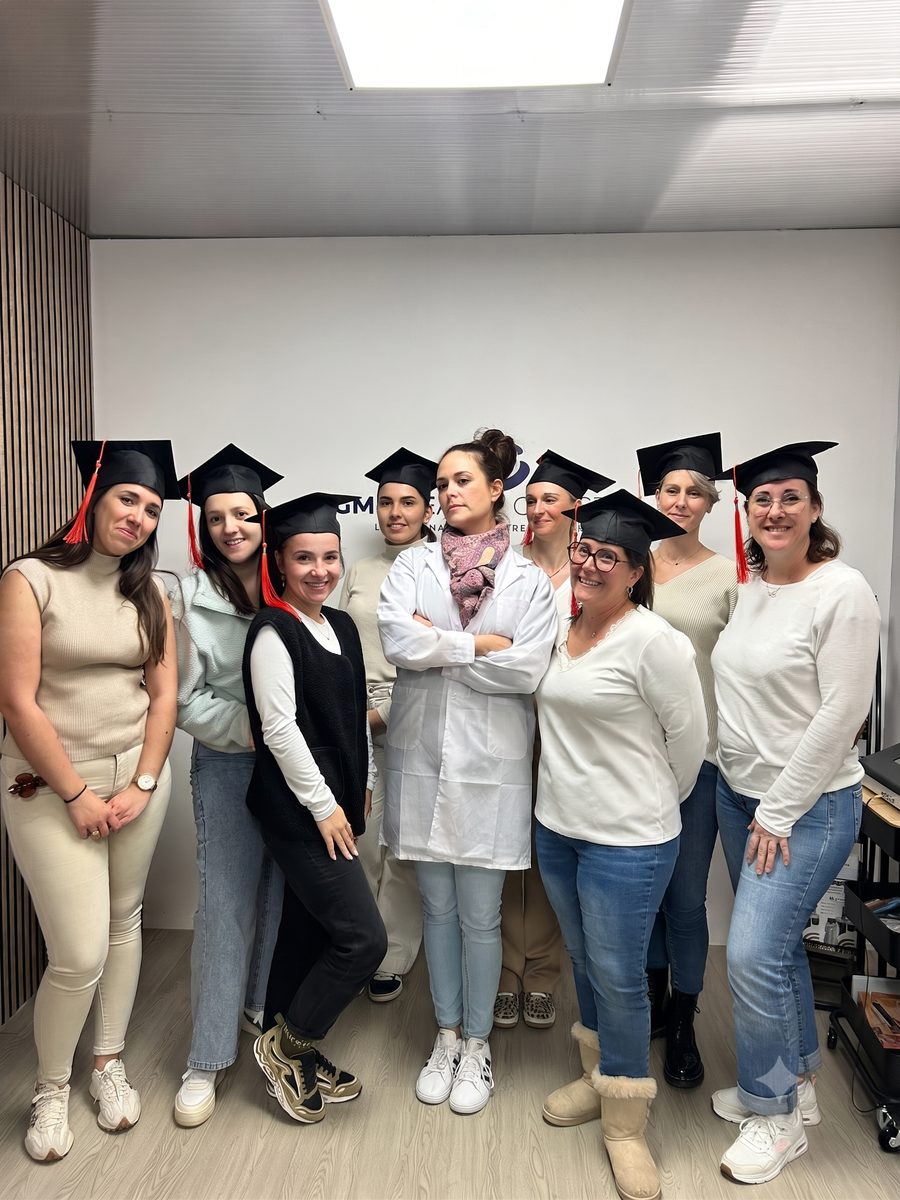 Promotion d'infirmières diplômées de la formation socle laser